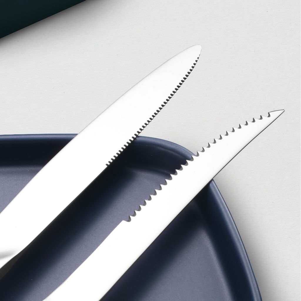 Modern Flatware With Steak Knife