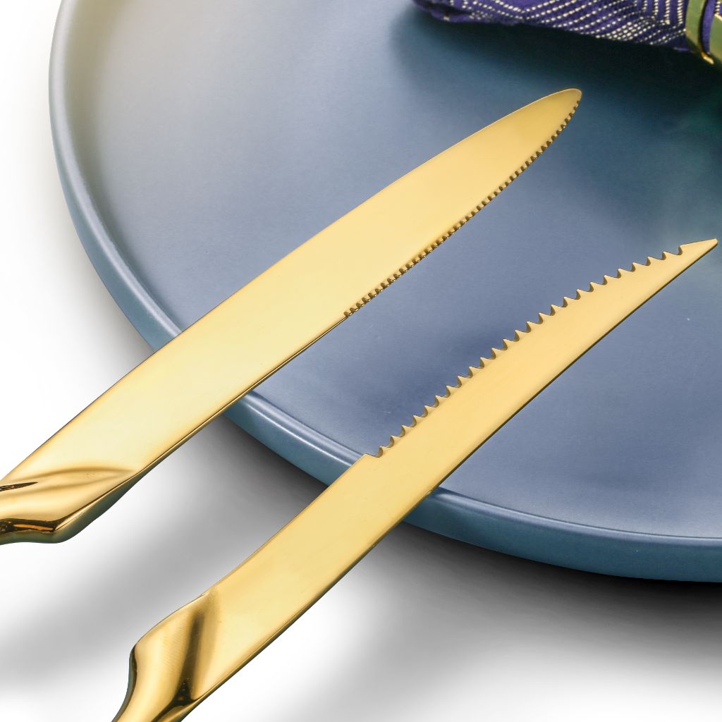 Modern Flatware With Steak Knife