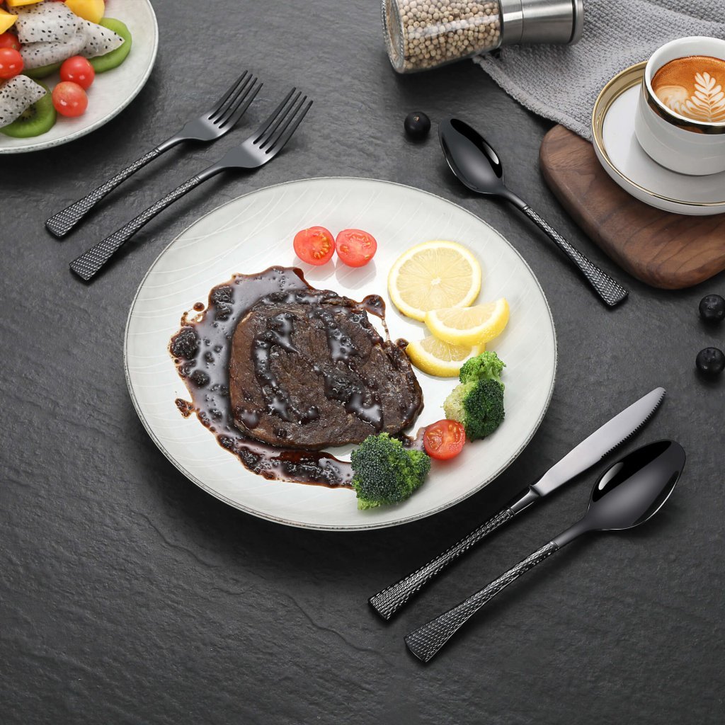 Hammered Flatware - Black - Lemeya