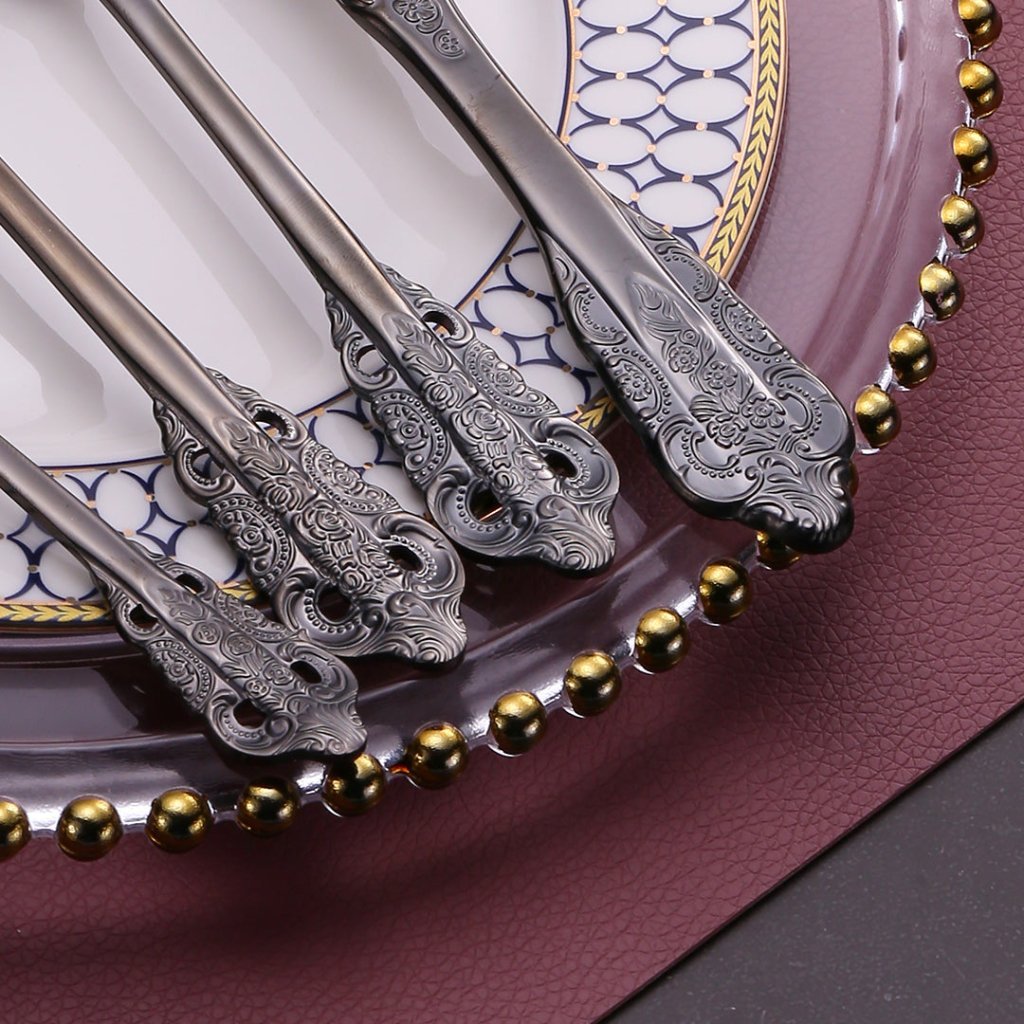 Baroque Flatware With Tea Spoon